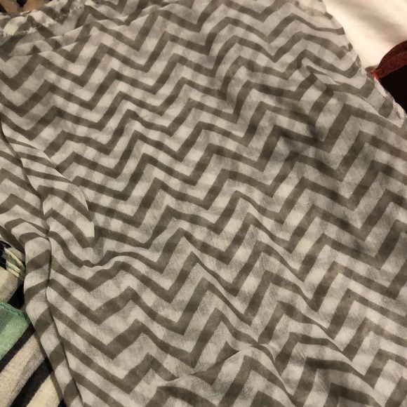 Scarf bundle - 5 scarves - Picture 3 of 6